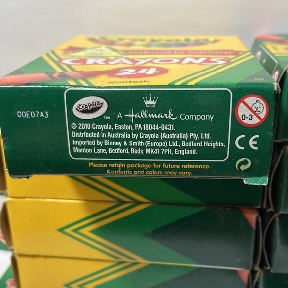 Crayola Classic Crayons 24 Count 10 Boxes - Picture 11 of 12